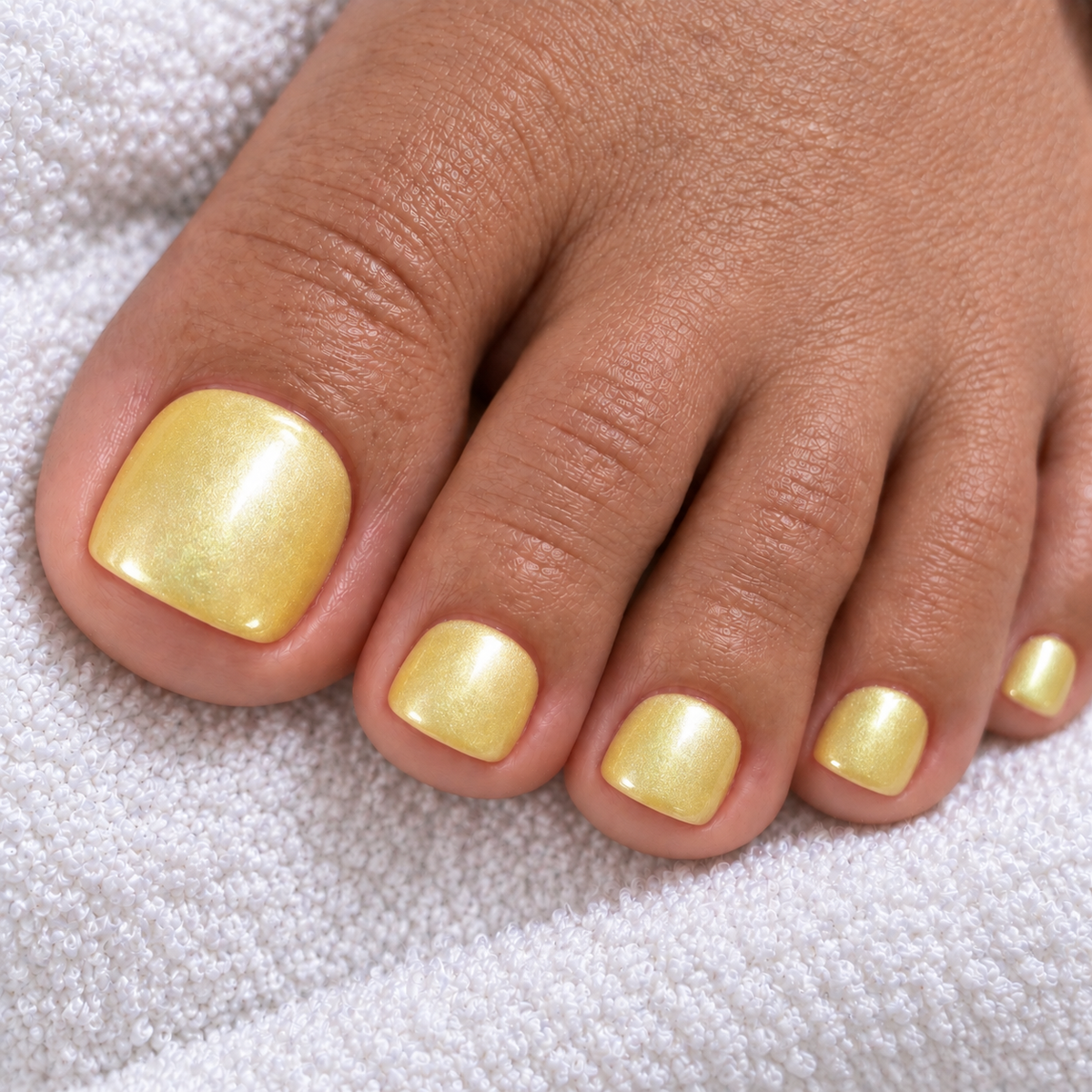 Daffodil pedicure