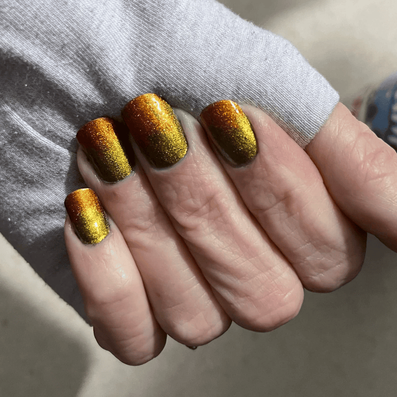 Golden - Shade Shift Metallic Nail Powder