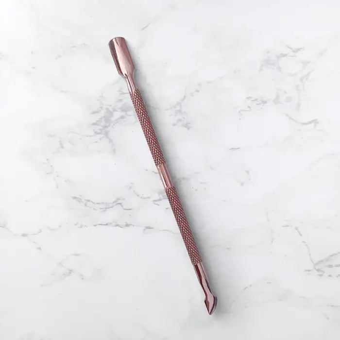 Manicure tool for cuticle