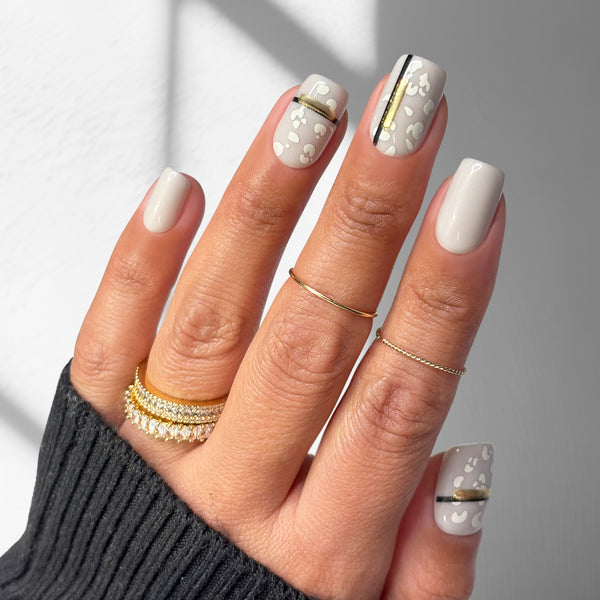 Noir Baroque - Square Sustainable Nails