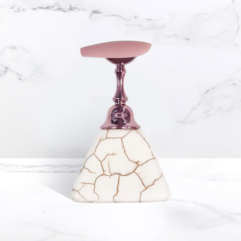 Sustainable Nails Stands