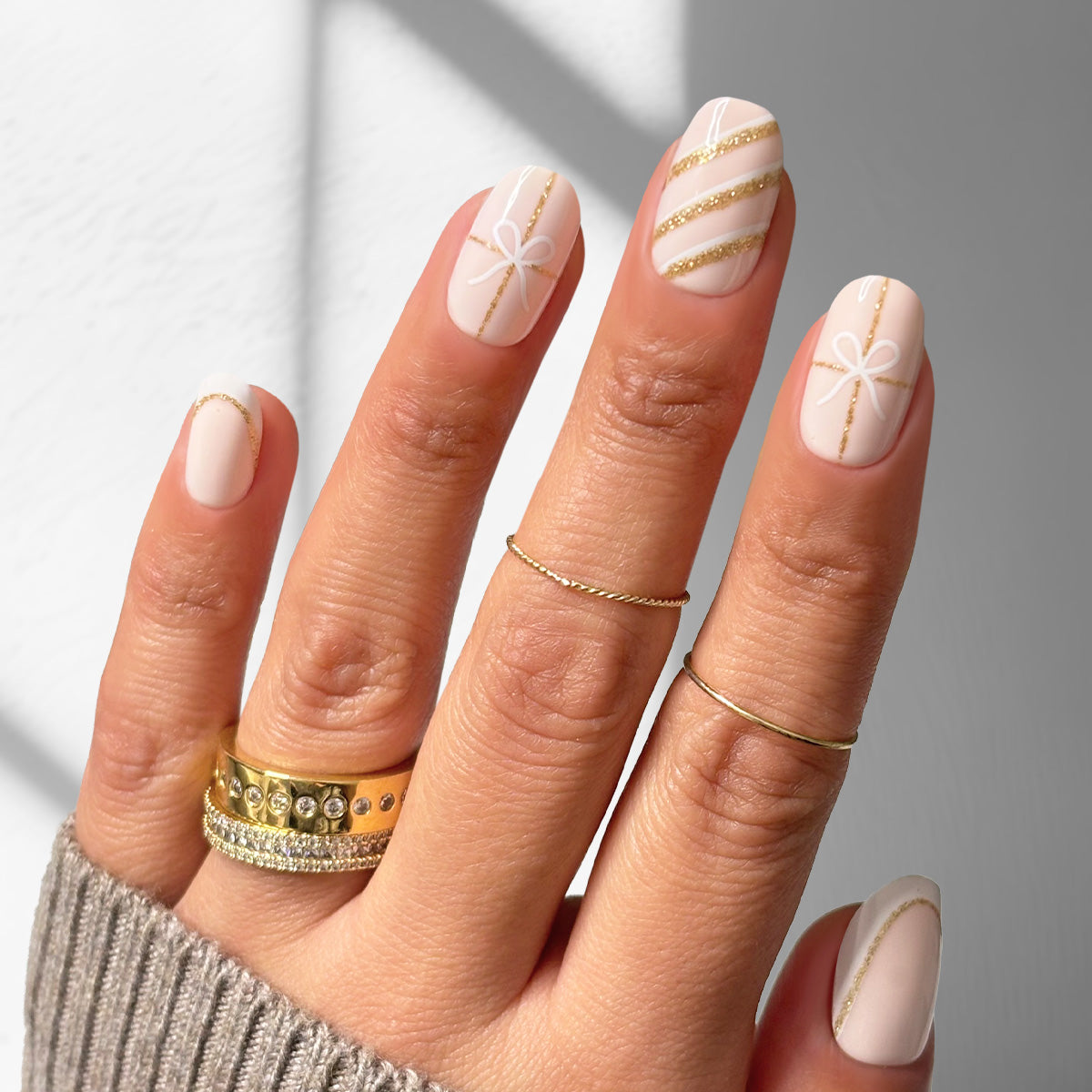Sugar Plum Ribbon - Oval Sustainable Nails